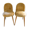 Paire de chaises moumoute mordorée, pieds compas