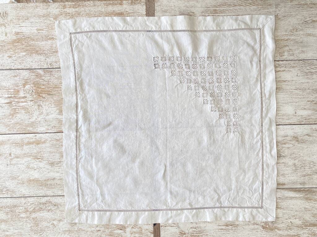 Set of 2 antique hand-embroidered tablecloths - 63x60 cm - Linen