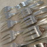 12 silver plated cake forks, Ercuis Compiègne, 13.7cm