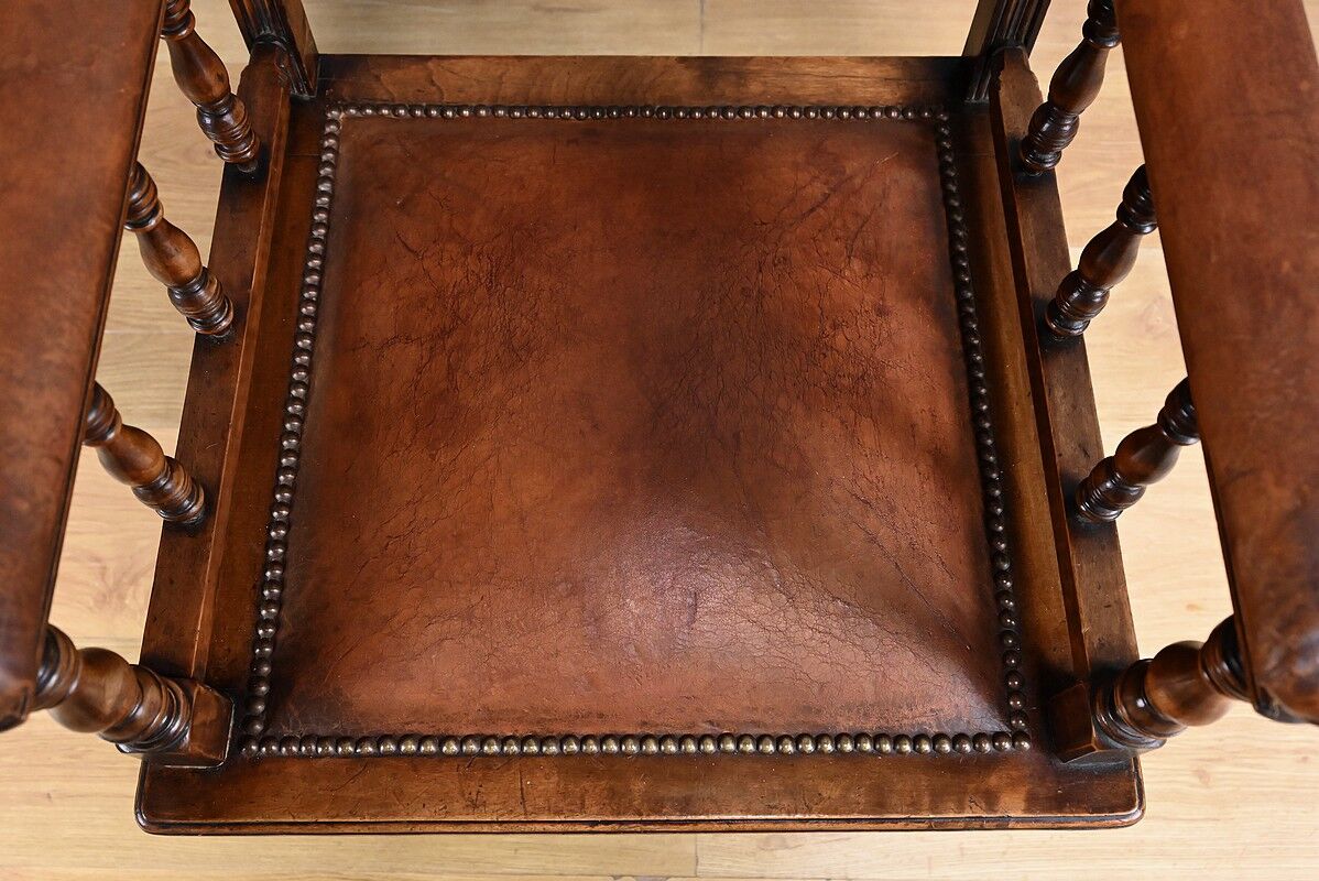 Mahogany rocking chair, England – early 20th century