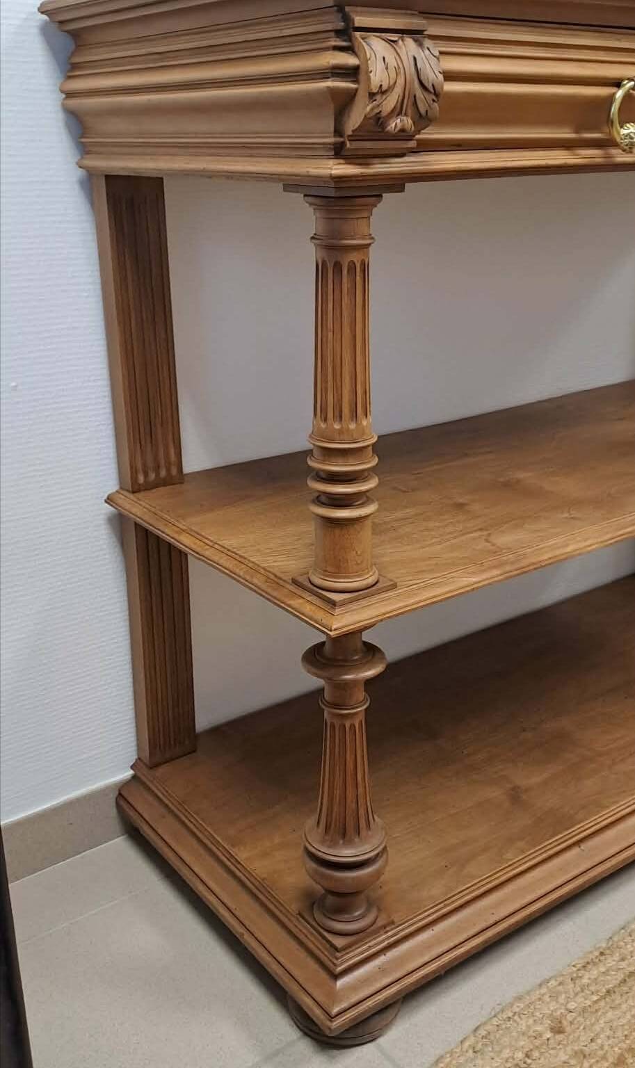 Vaisselier de style Henri II