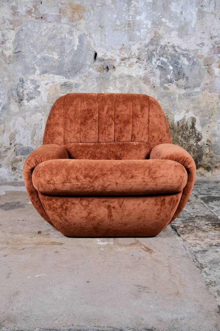 Pair of squirrel velvet armchairs, France, 1970s