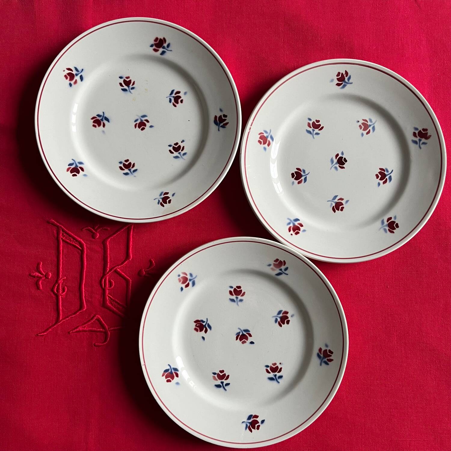 Saint Amand dessert plates