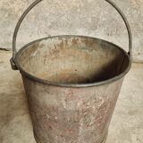 Old bucket fire bucket waste bucket