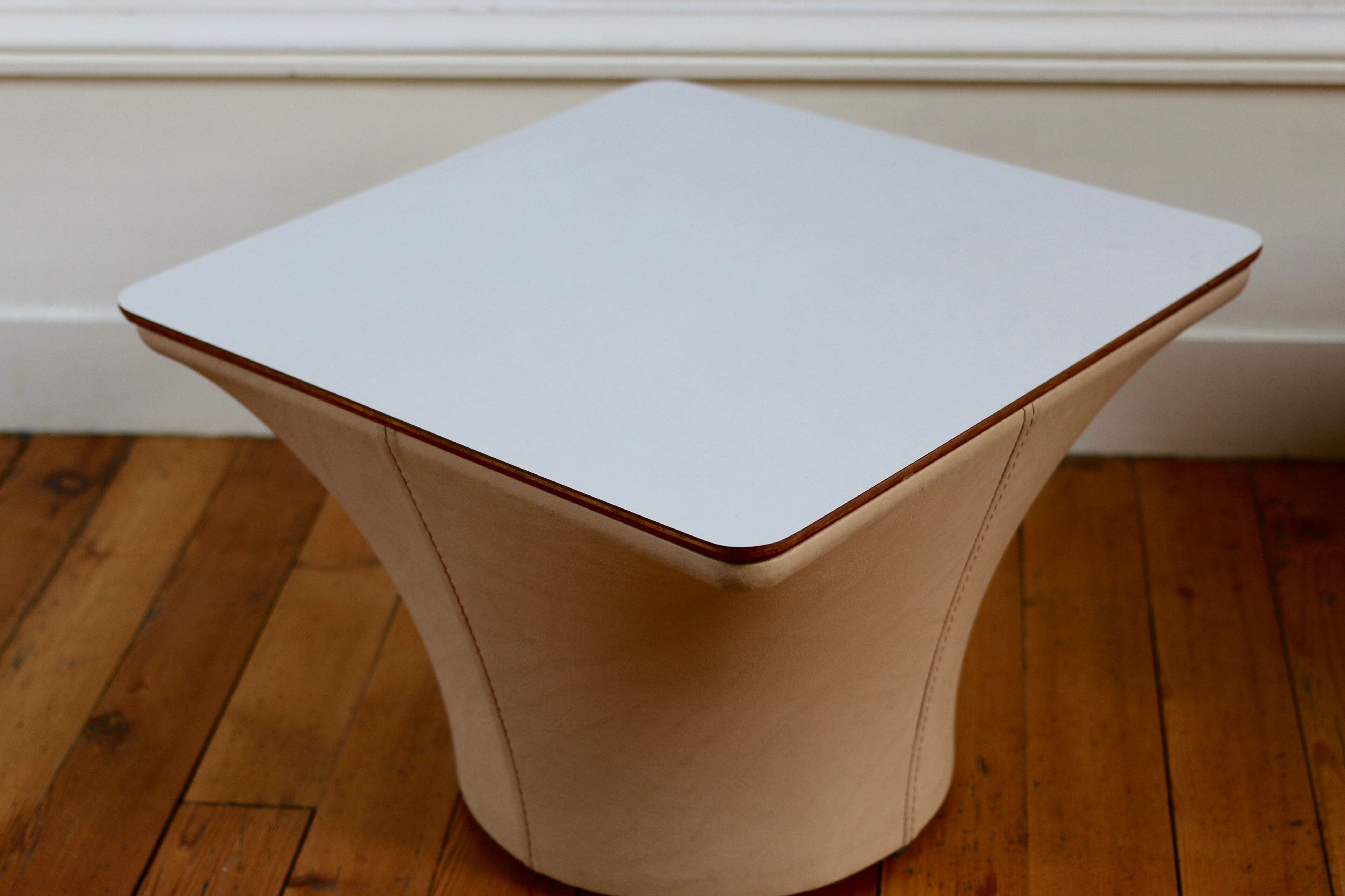 Low tables or nightstands Pierre Paulin mushroom