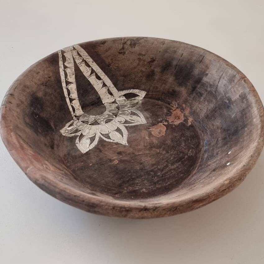 Old wooden Indian parat / tray.