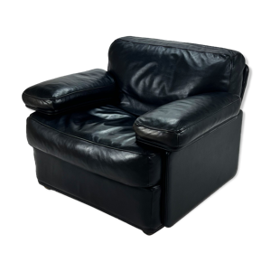 Fauteuil Petronio de Tito Agnoli pour poltrona frau années 1970