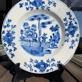 Delft XVIIIth side earthenware plate