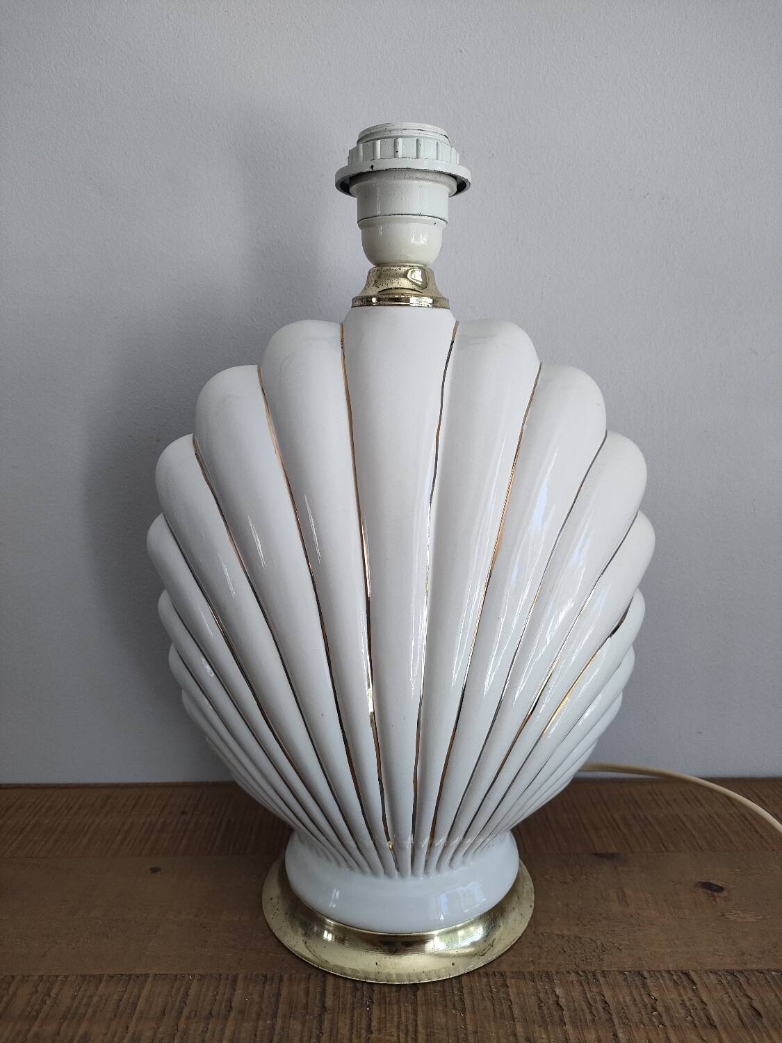 Ceramic and gold metal shell lamp base - vintage