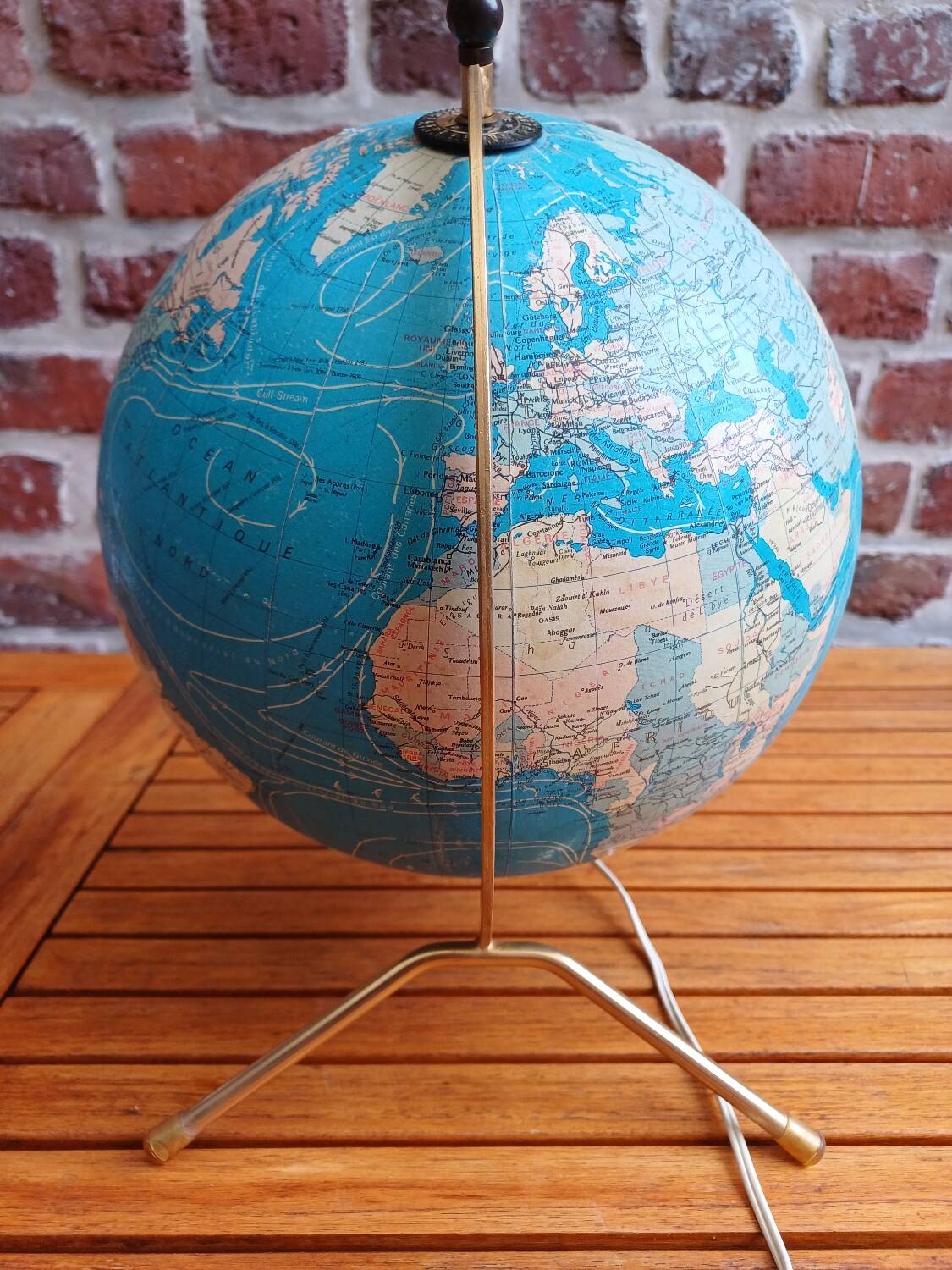 TARIDE 1974 world map globe