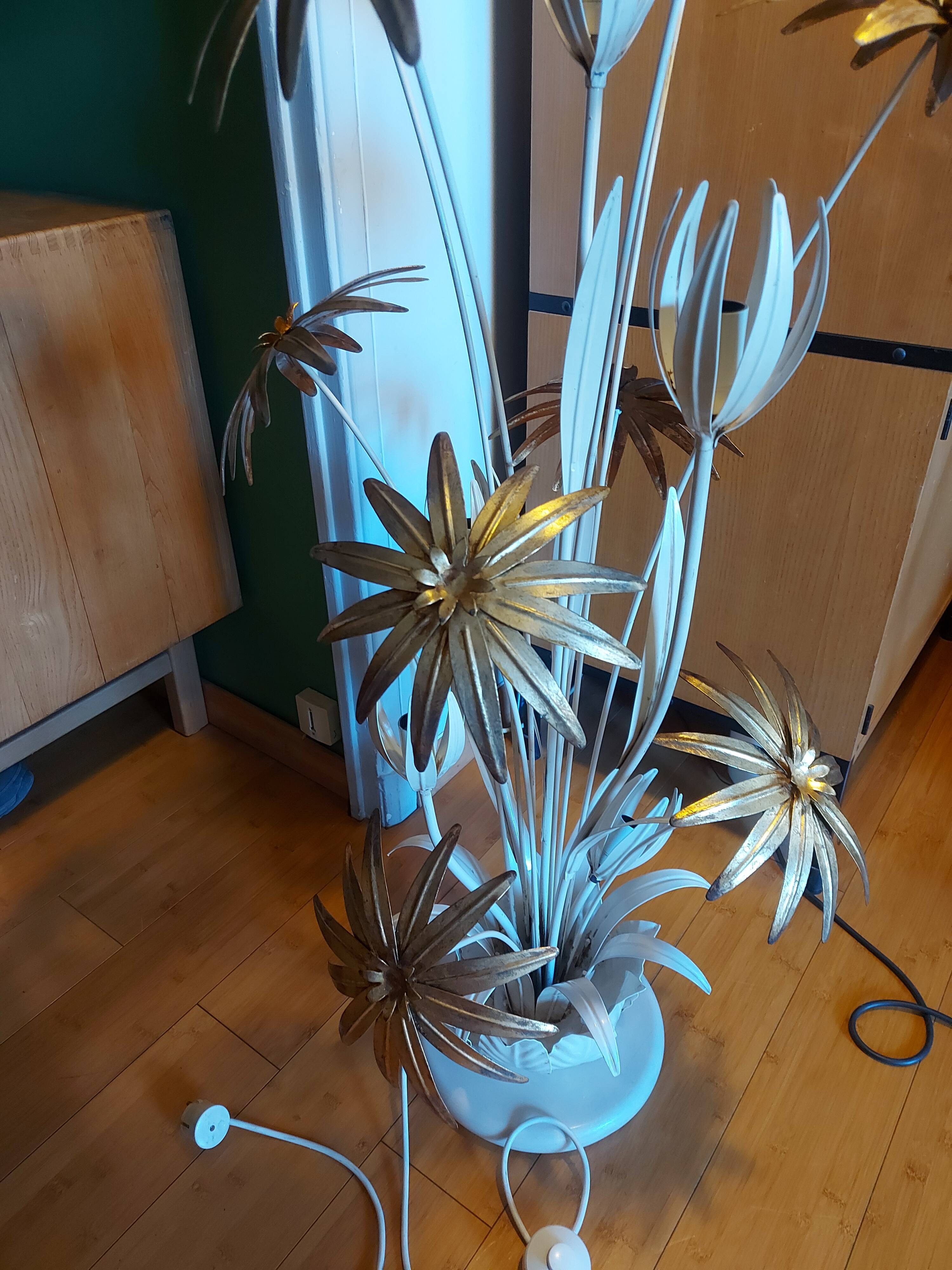 Flower floor lamp design 70'S , Hans Kögl