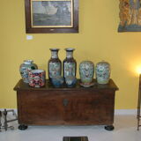 Japanese Imari-style porcelain planter