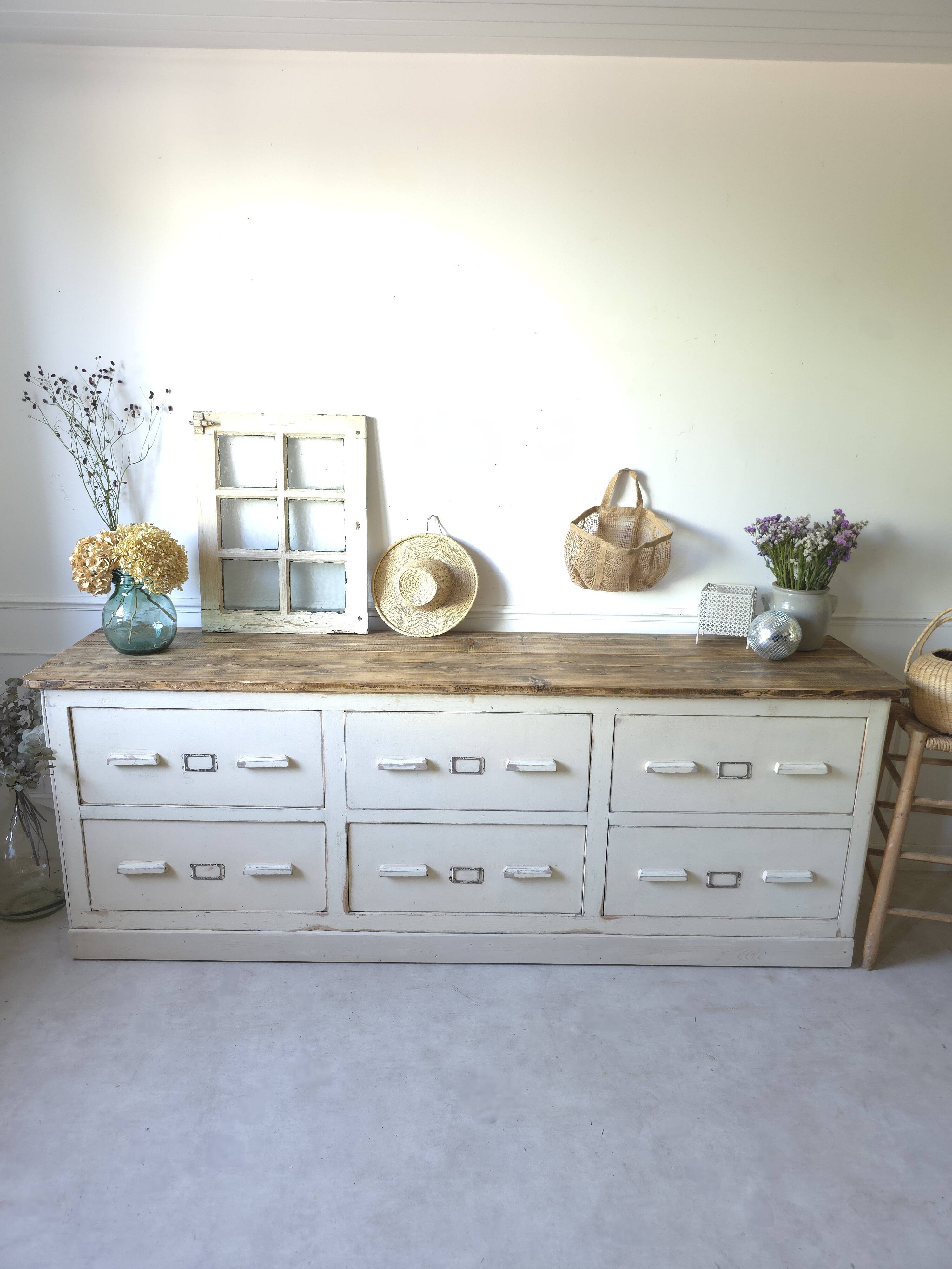 Trade furniture