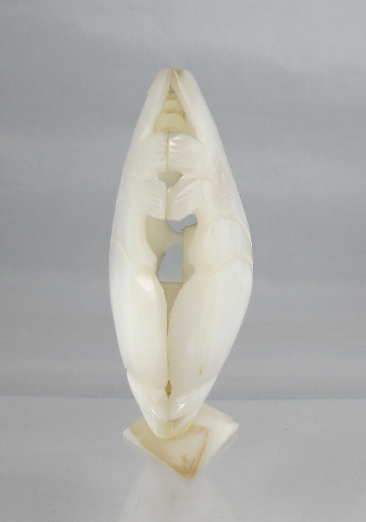 Mother-of-pearl vase