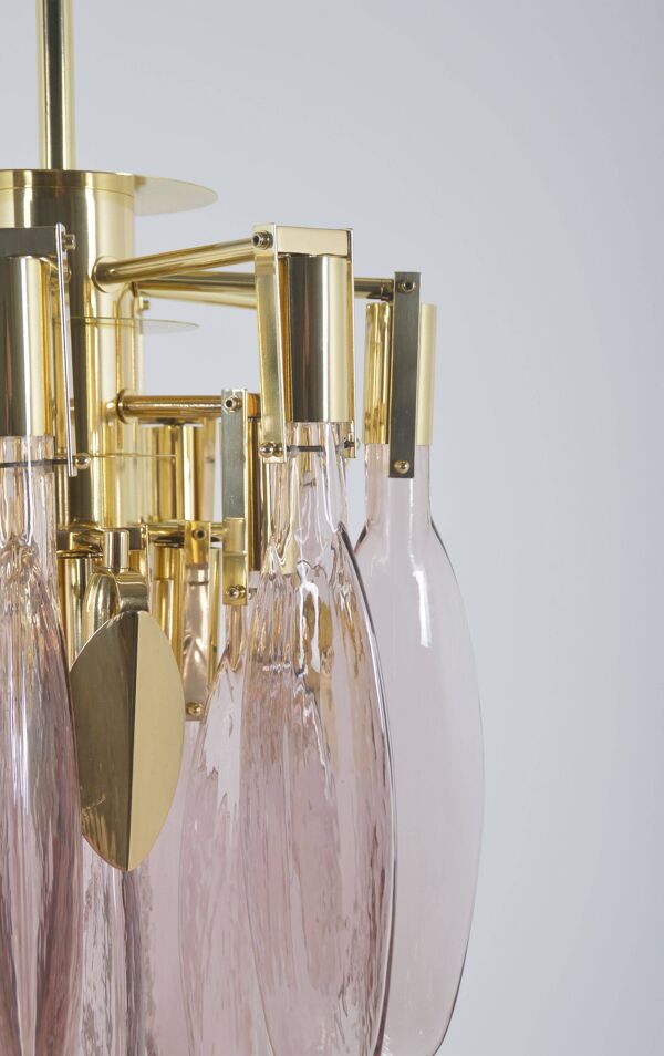Chandelier italien en laiton avec verre de Murano en forme de goutte, années 1970.