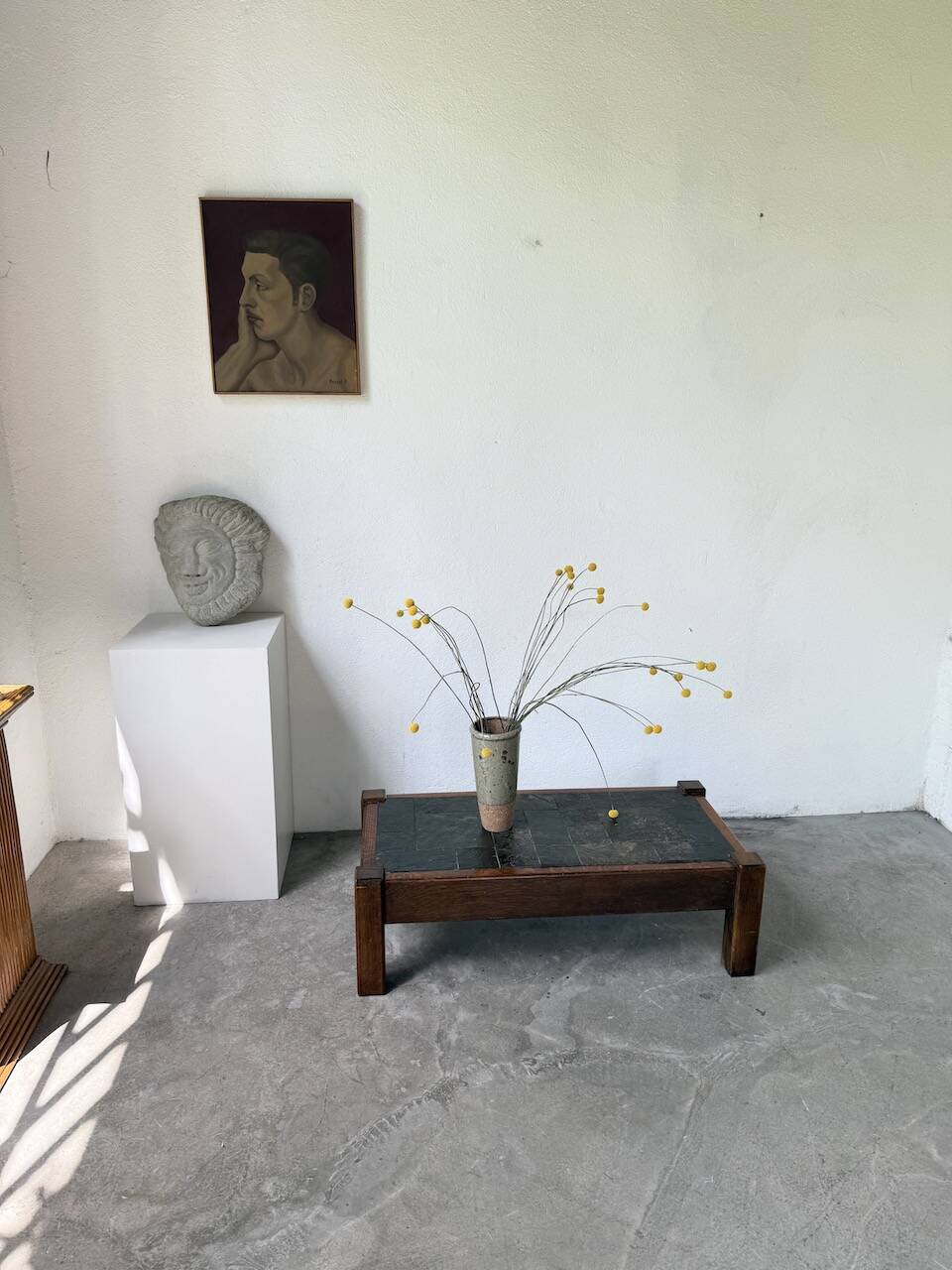 Table basse en chêne et ardoise 1950