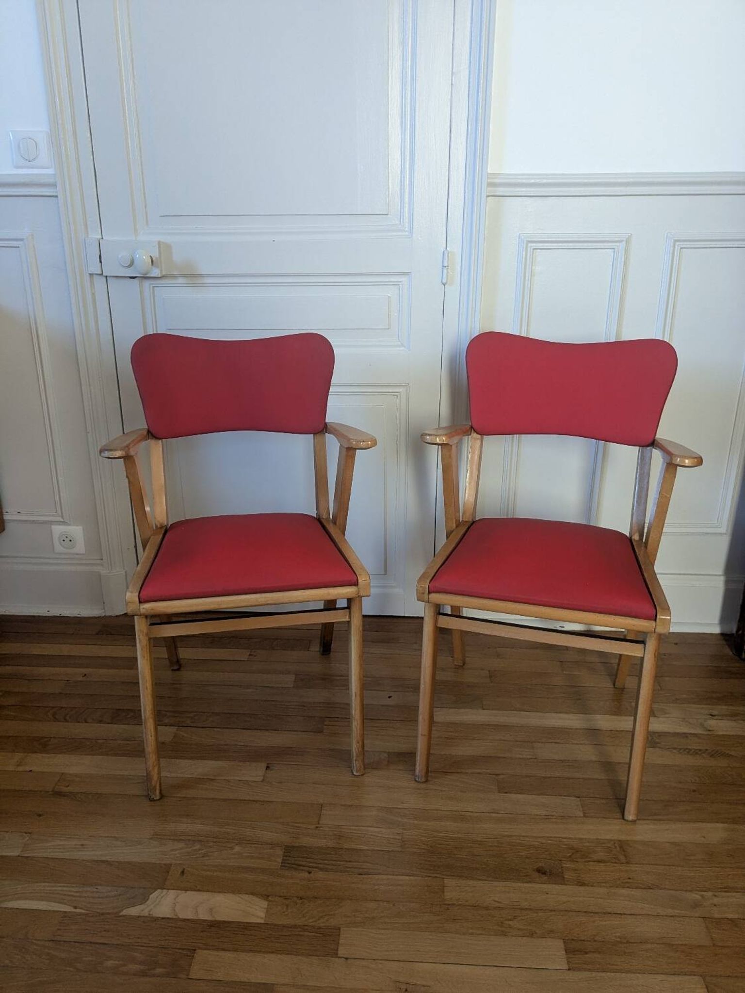 Paire de fauteuils années 60