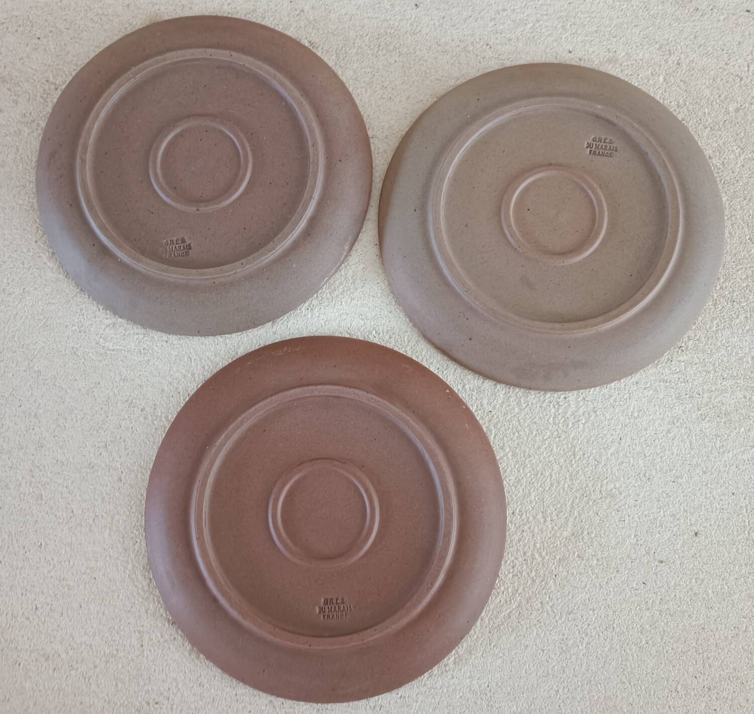 7 marsh sandstone plates