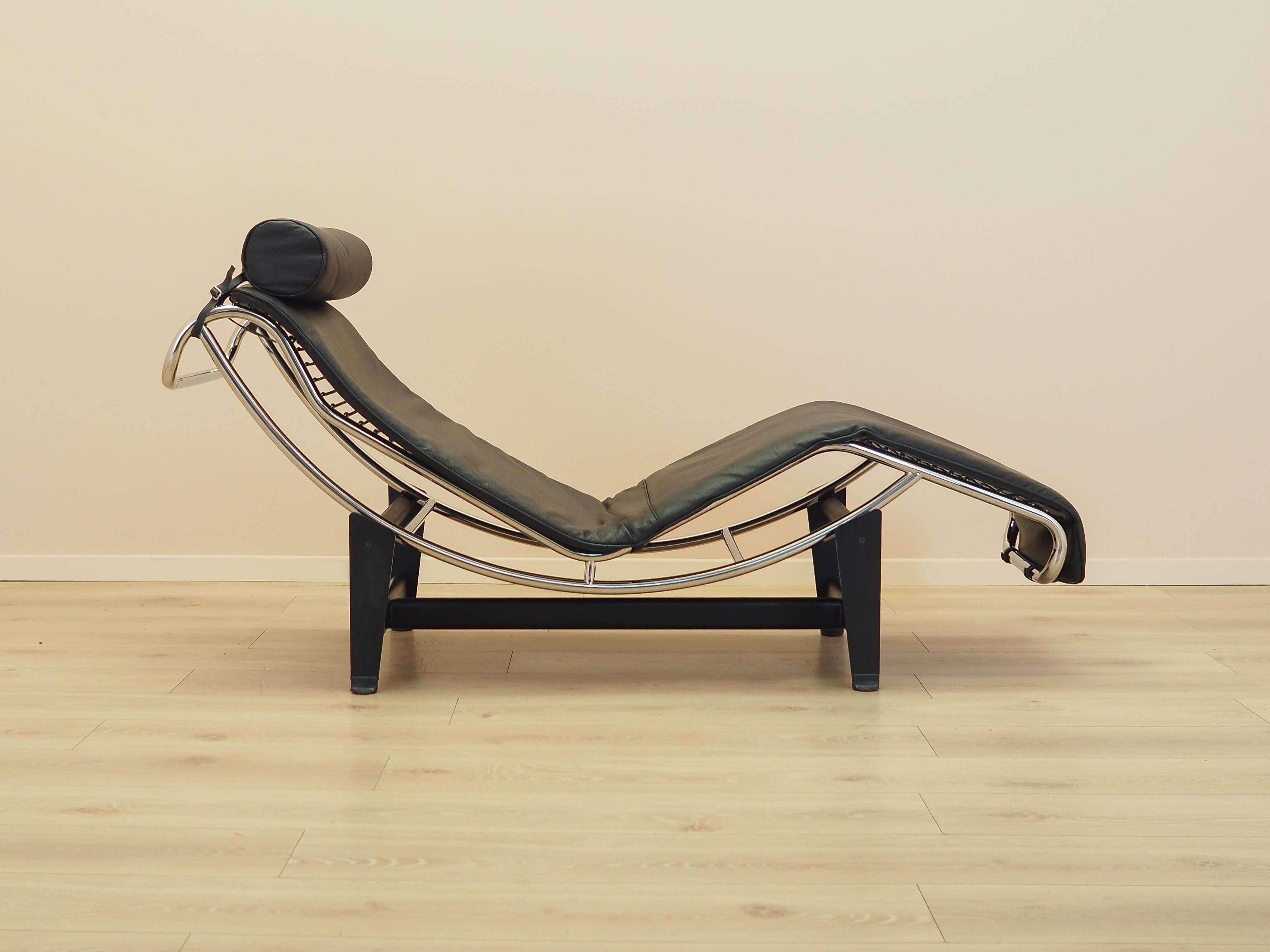 Leather chaise longue, LC4 style, 1980s, made in Italy