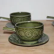 Vintage Tams England service – 6 soup bowls with handles and saucers in olive green ceramic.