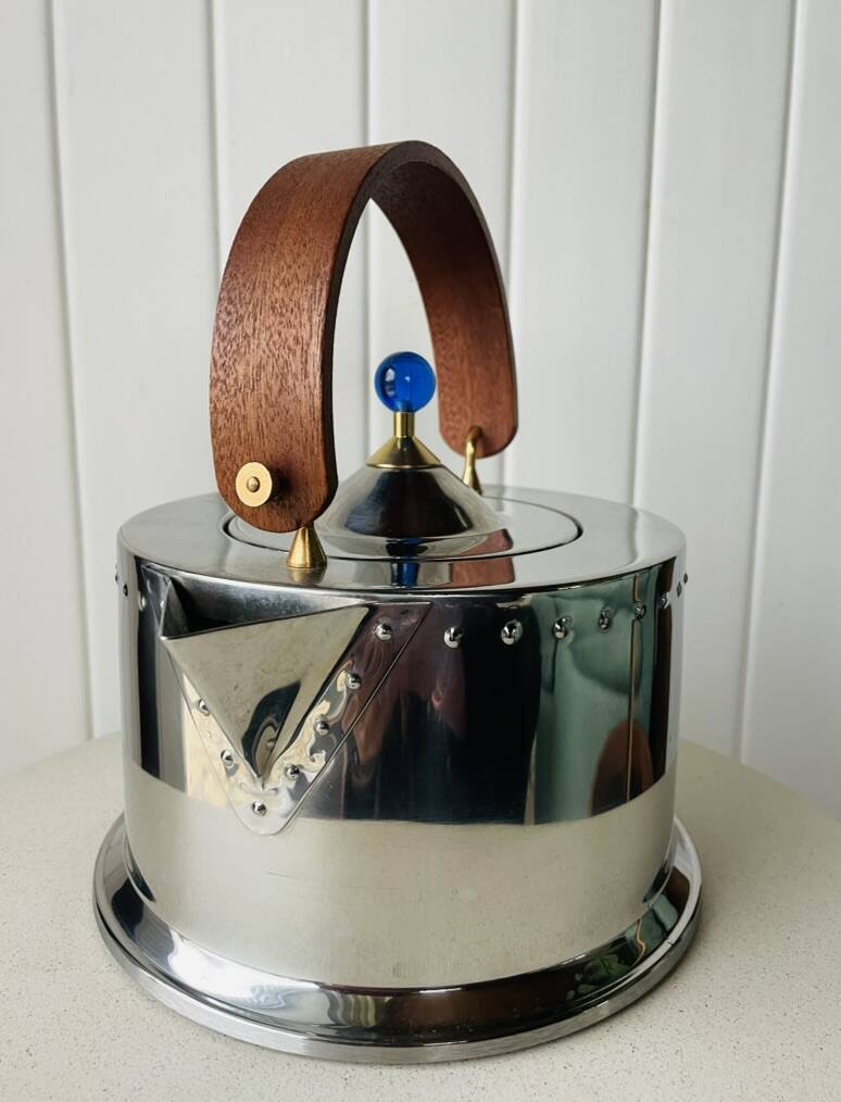 Vintage Bodum Ottoni stainless steel kettle designed by Carsten Jørgensen 1986, button.