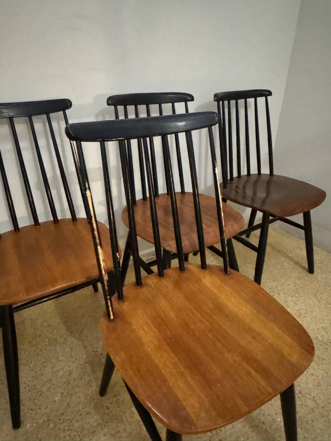Set of 6 "Fanett" chairs by Ilmari Tapiovaara, Sweden, 1960s.