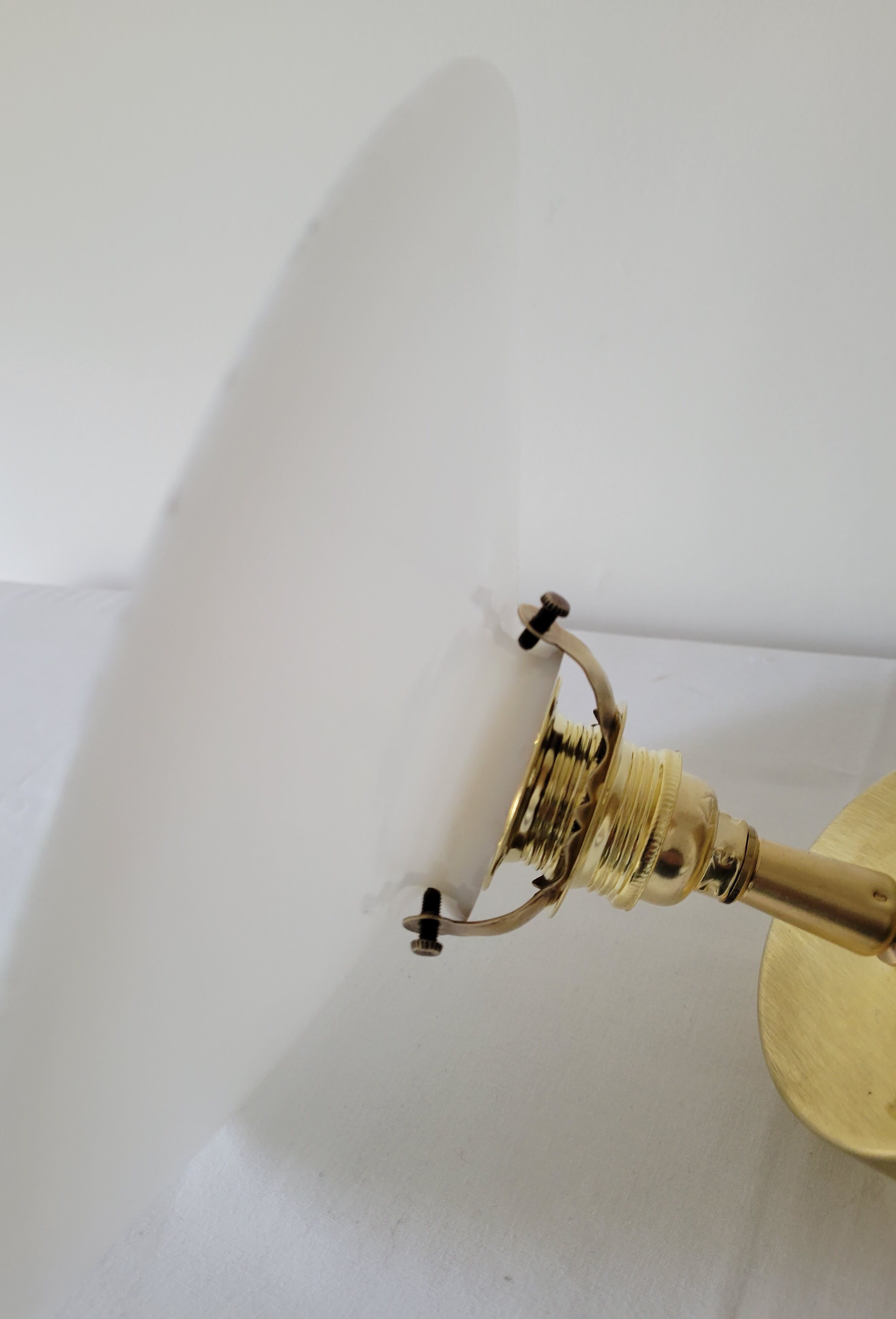 Brass and opaline wall lamp