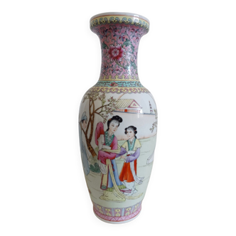 Chinese porcelain vase of the pink family.