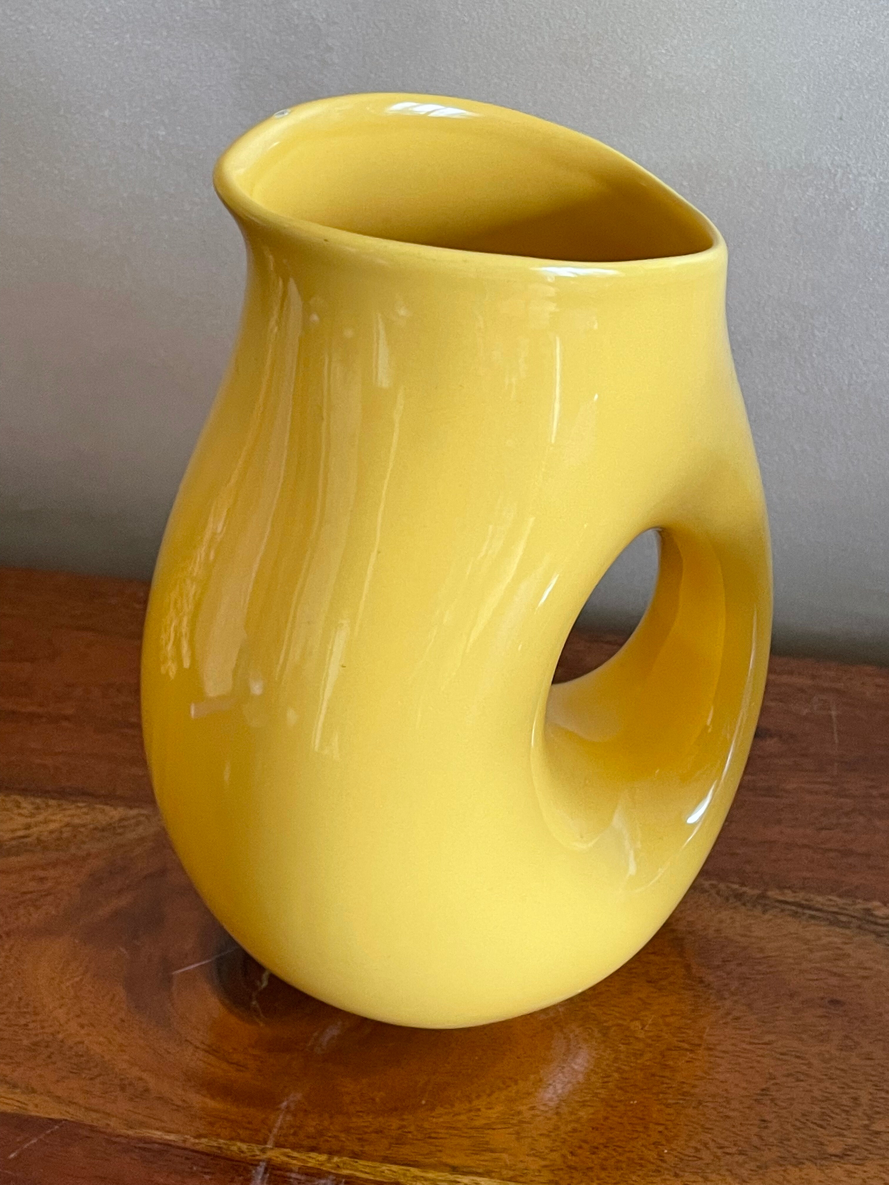 Vase habitat yellow vintage light shine