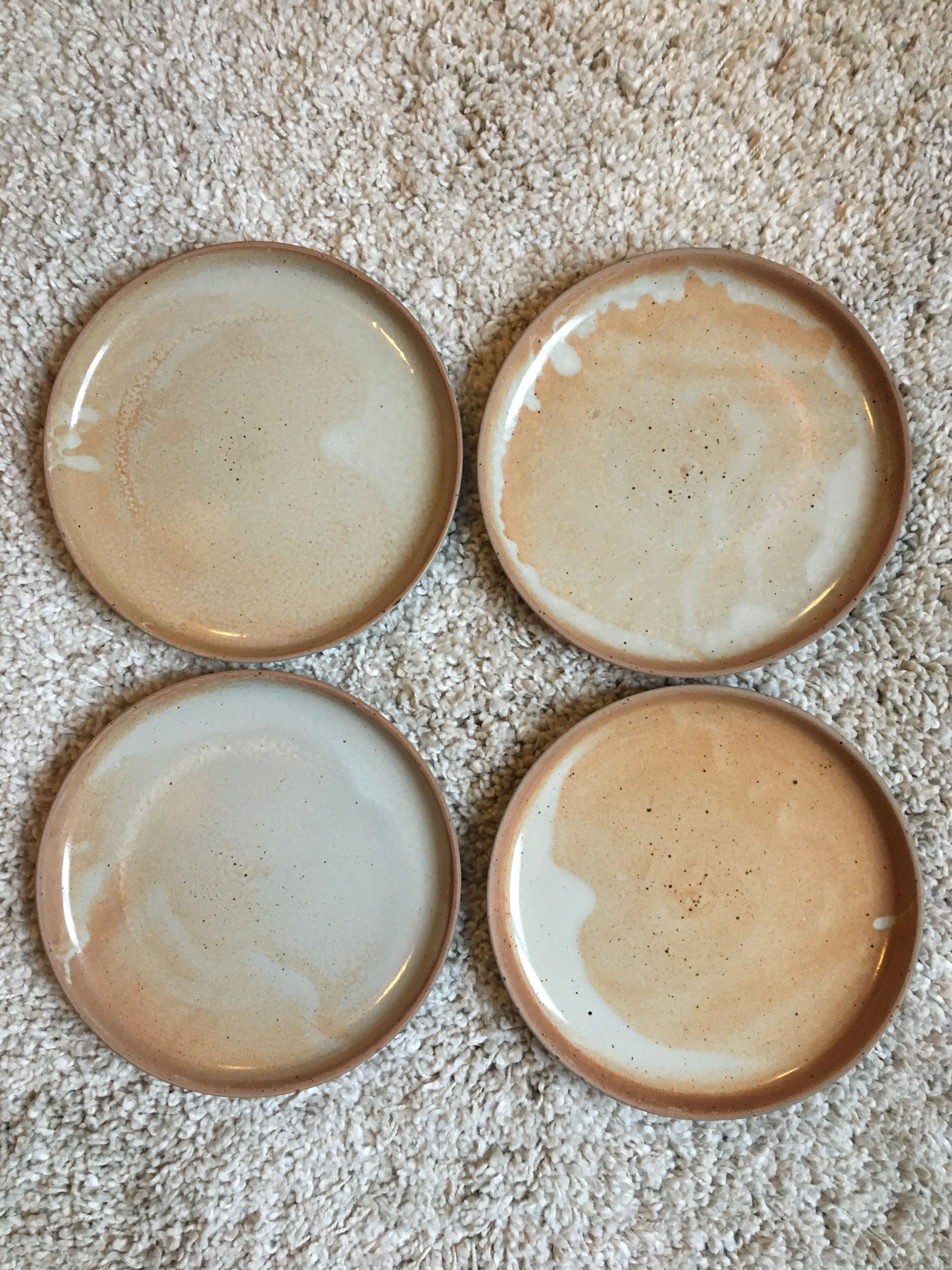 Set of 4 flat sandstone plates
