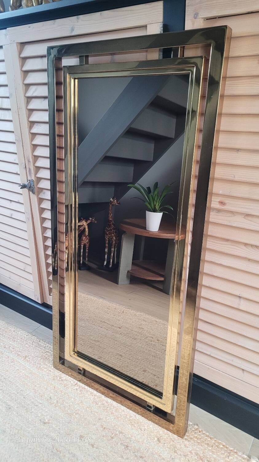 Large vintage design mirror in gold metal
