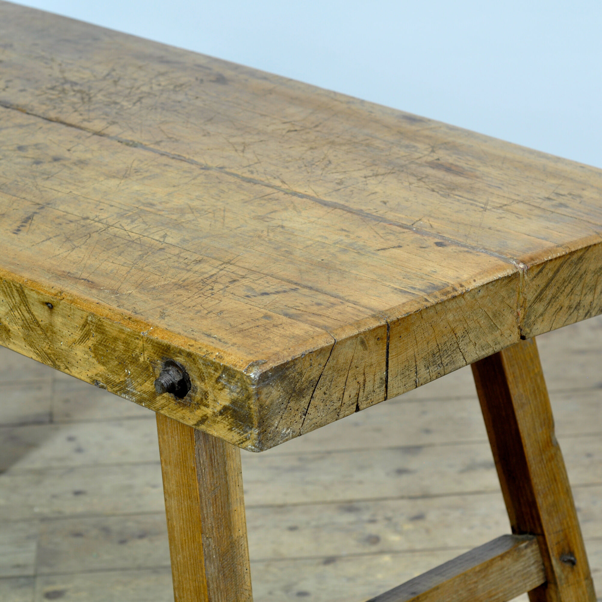 Table de boucher en chêne, vers 1920