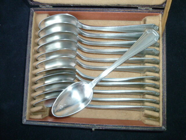 Box of 12 teaspoons in silver metal Art Deco style
