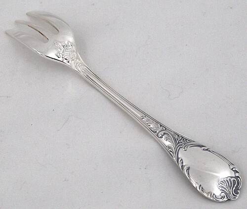 Christofle Marly, 12 silver-plated cake forks, 15.8 cm, excellent condition.