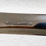 Couverts de service en inox et bakélite, Guy Degrenne