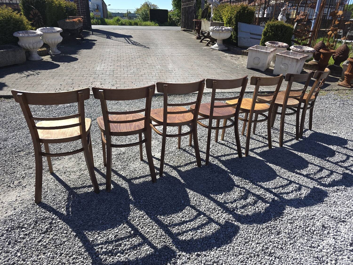 7 chaises de bistrot en bois courbé Baumann