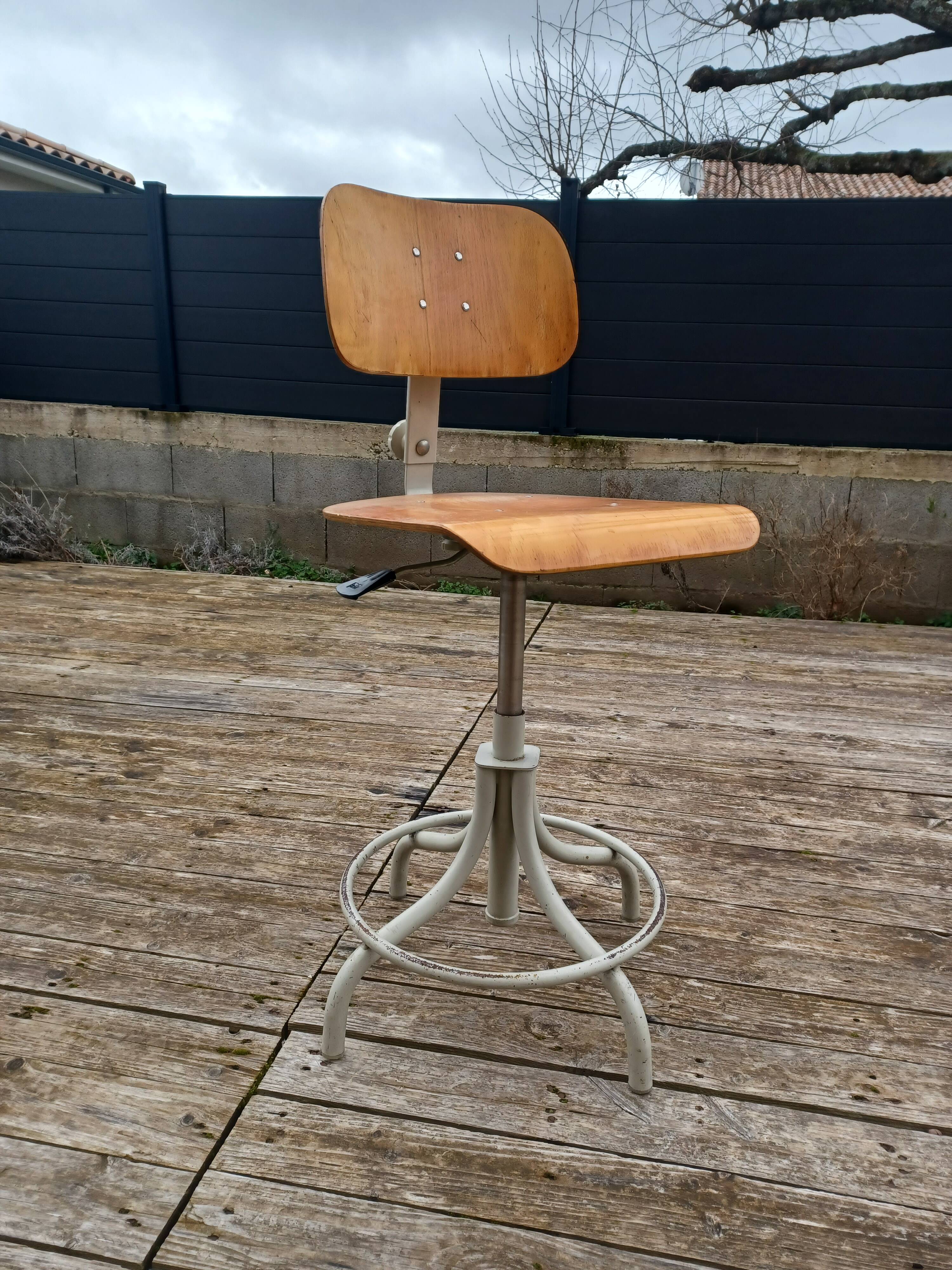 workshop chair / architect BAO