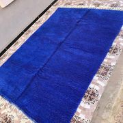 Tapis en laine pure bleu majorelle taille 150 x 250 cm