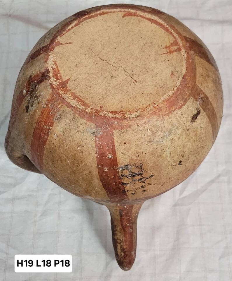 Traditional Kabyle/Berber terracotta pottery decorated with patterns (2)