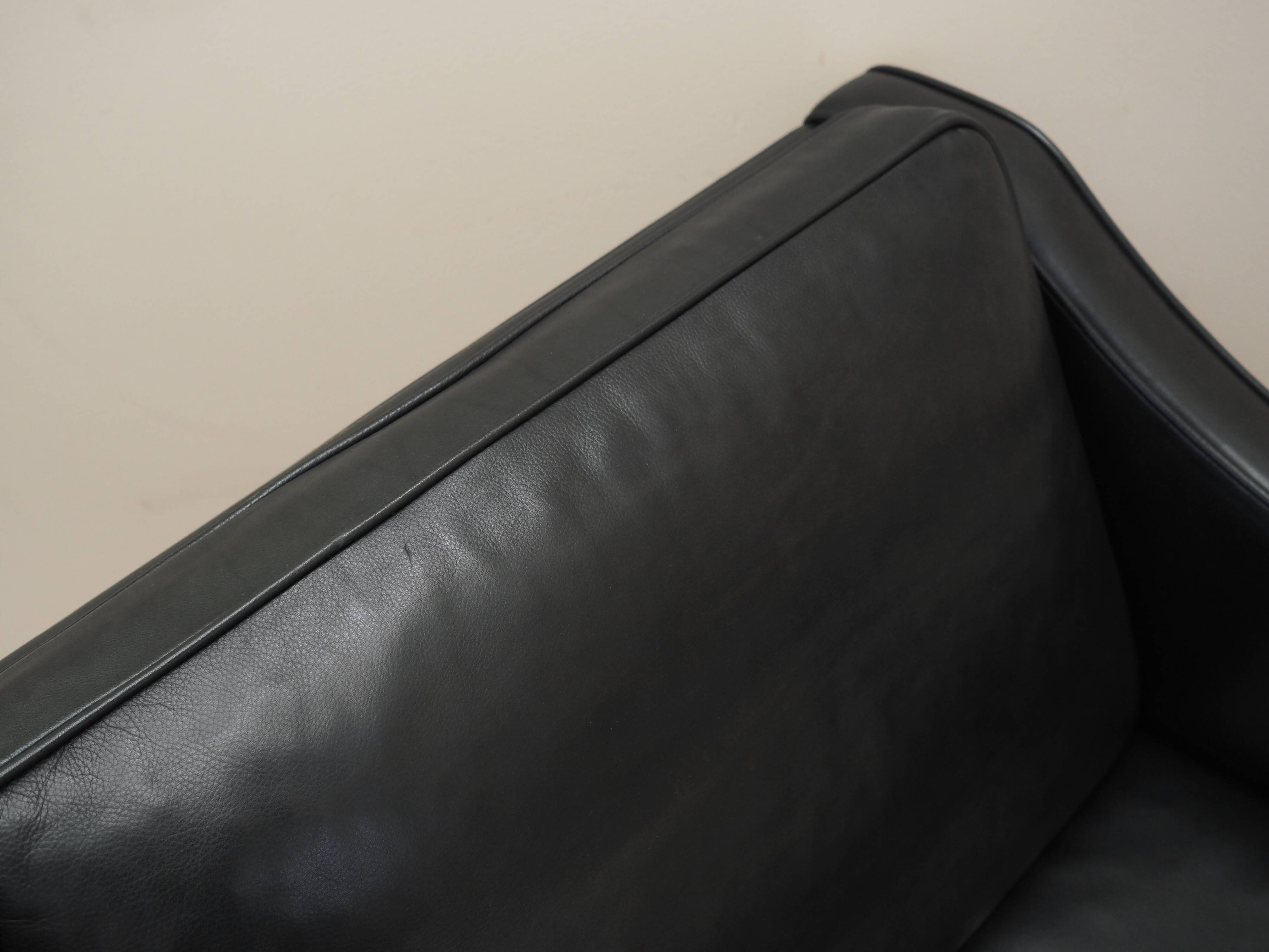 Black leather sofa, Danish design, 1970s, manufacture: Hurup Møbelfabrik