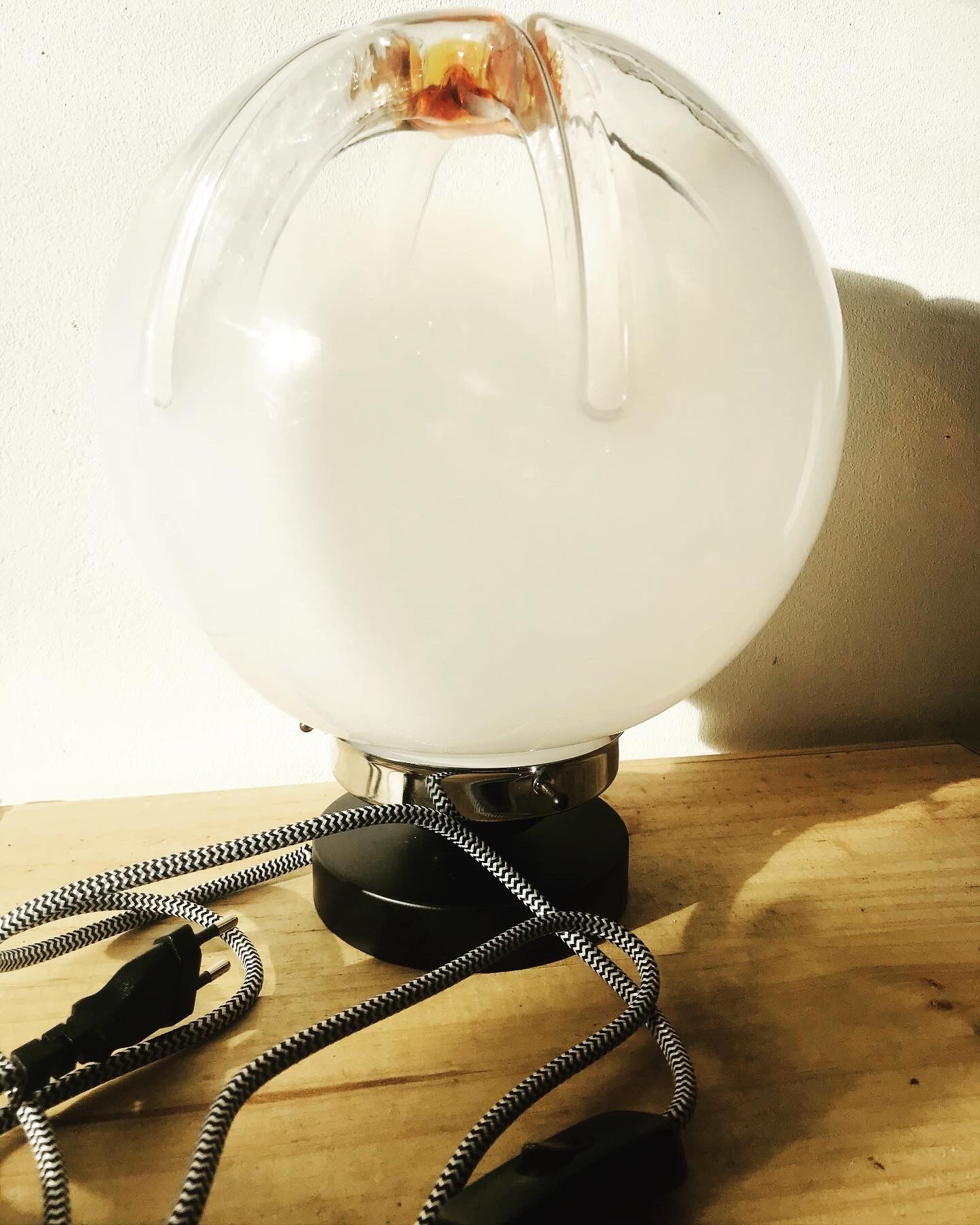 Lamp to be installed from a murano globe