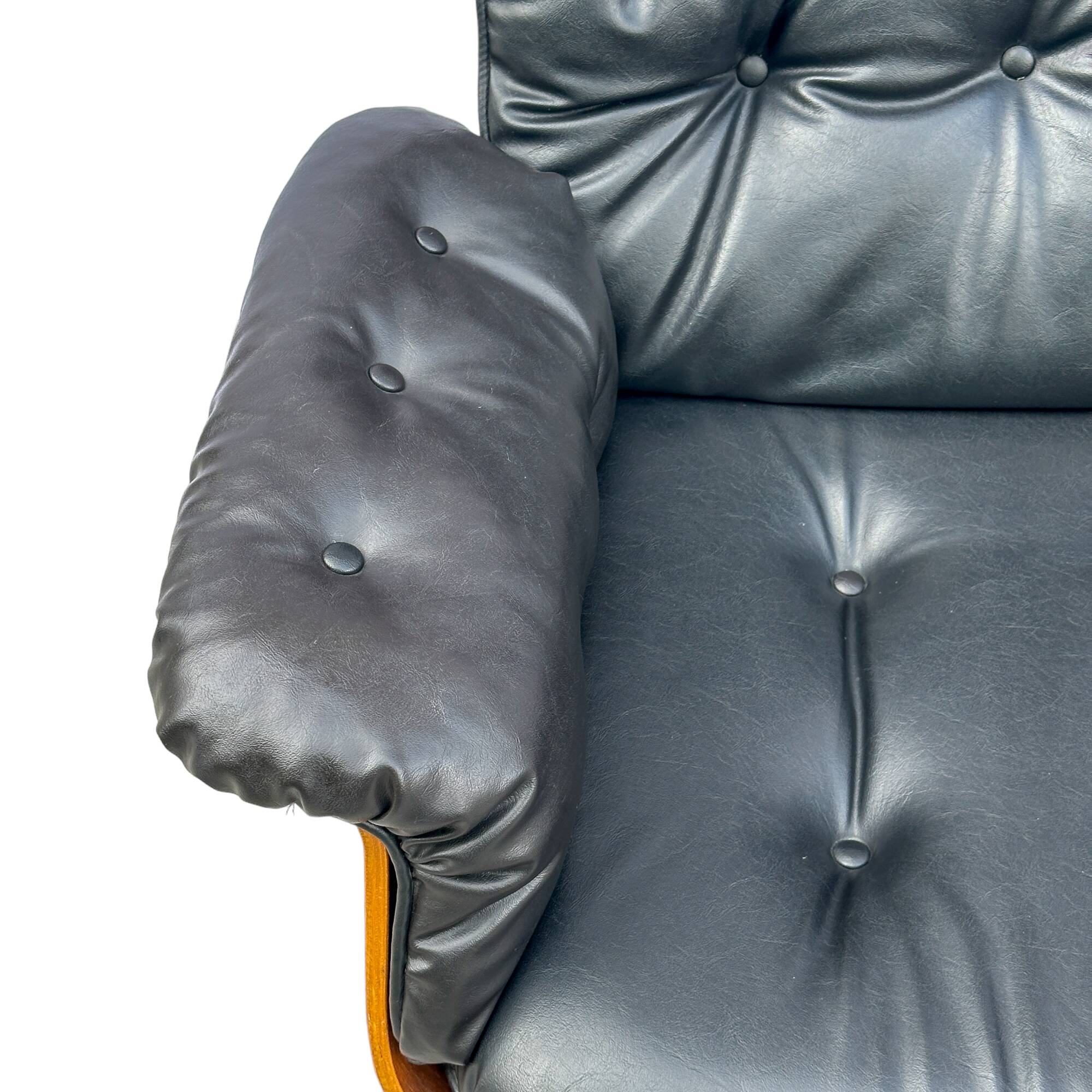 Vintage armchair in leather and rosewood inspired by Martin Stoll design 1970