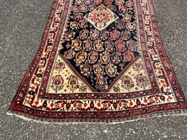 Antique kashkuli qashqai / Southwestern Persian carpet circa 1900