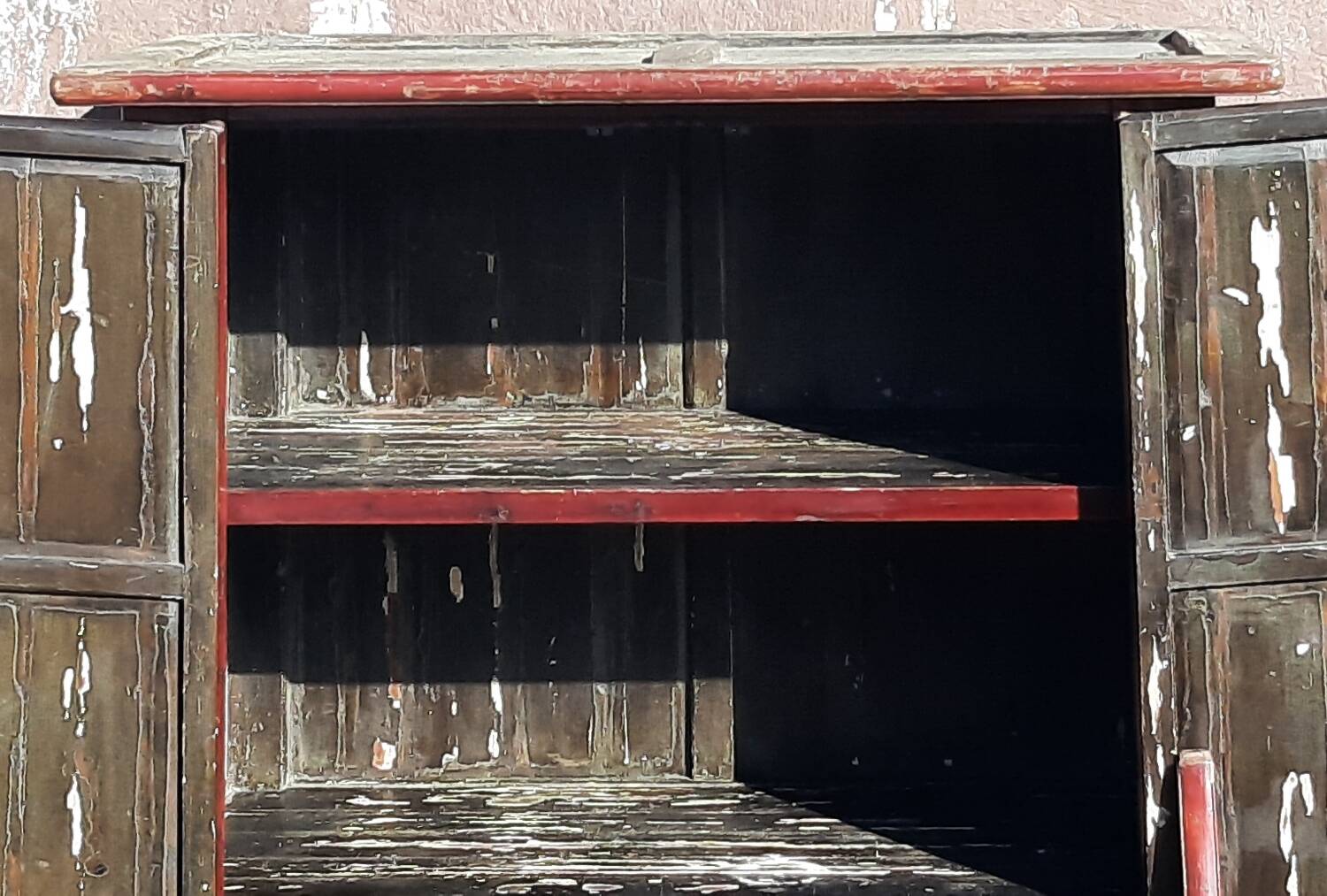 19th-century Chinese wardrobe (Height 2.6m)