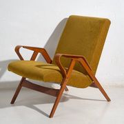 Set of two armchairs and pouf – Mid-century Modern (circa 1950). Three-piece set.
