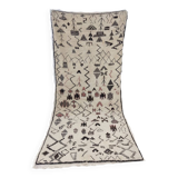 Vintage Berber rug 306 X 135 CM