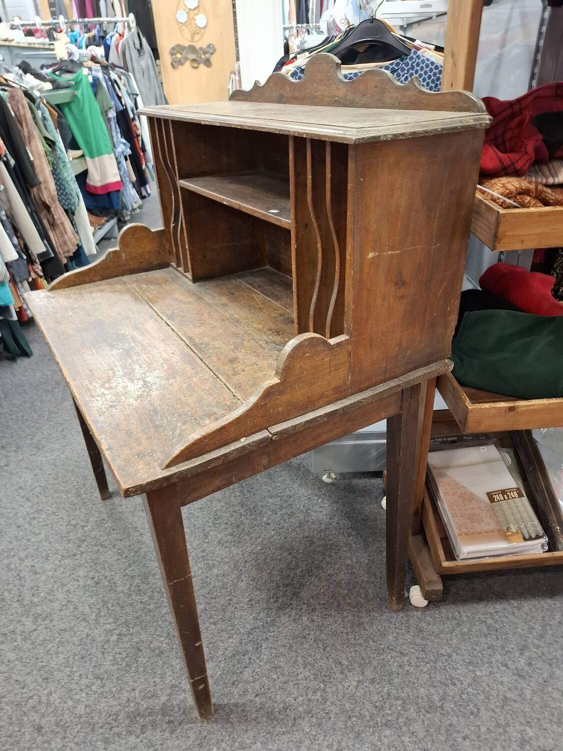 White wood desk