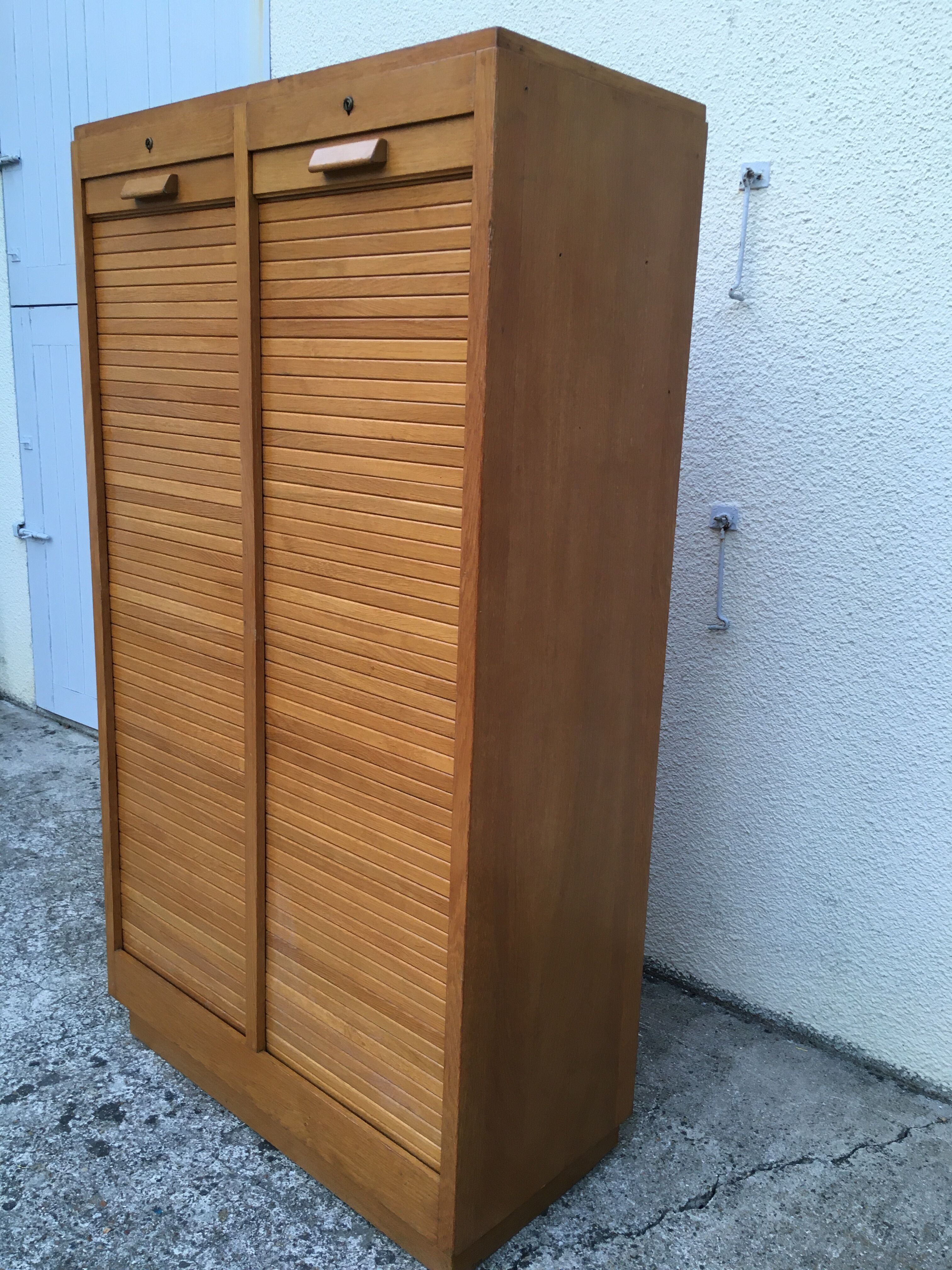 Gold oak double curtain binder