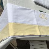 2-seater JC monogram sheet embroidered in yellow, yellow lapels day ladder