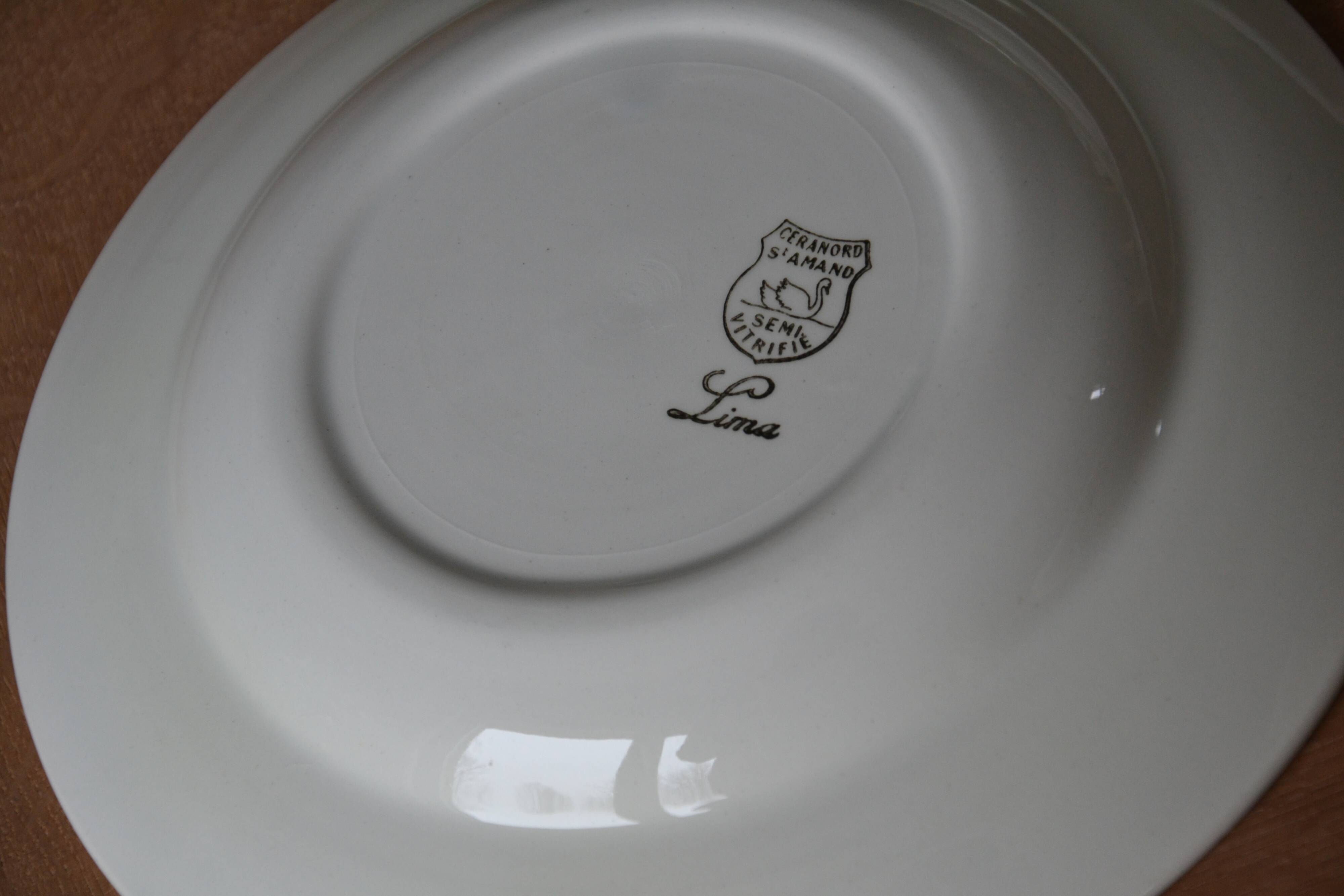 6 Ceranord St Amand deep plates with checks